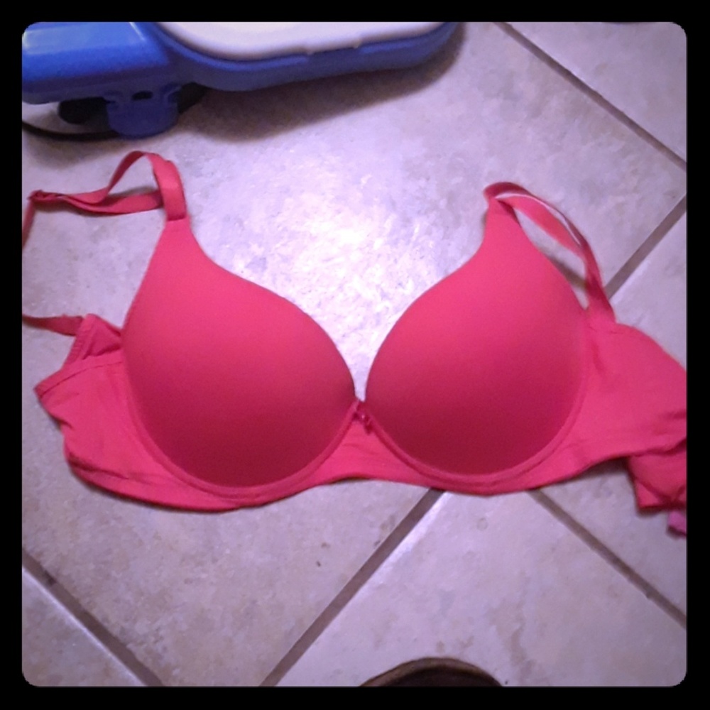 Super padded unworn pink bra